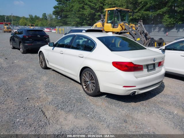 Photo 2 VIN: WBAJA9C56KB388840 - BMW 530E 