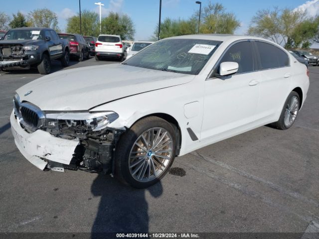 Photo 1 VIN: WBAJA9C57KB393772 - BMW 530E 