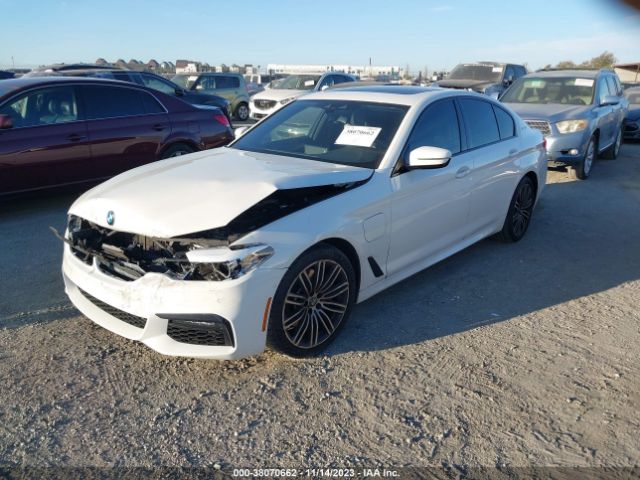 Photo 1 VIN: WBAJA9C57KB399121 - BMW 530E 