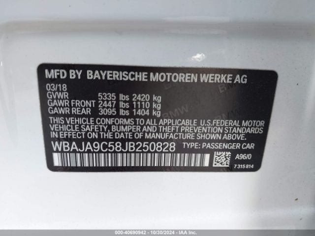 Photo 8 VIN: WBAJA9C58JB250828 - BMW 530E 