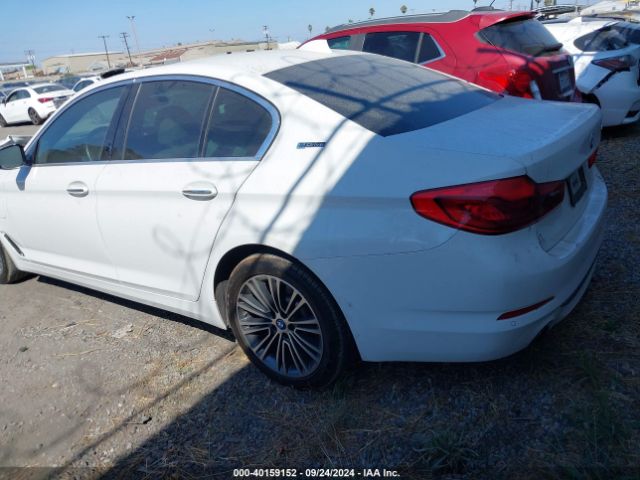 Photo 2 VIN: WBAJA9C58JB252093 - BMW 530E 