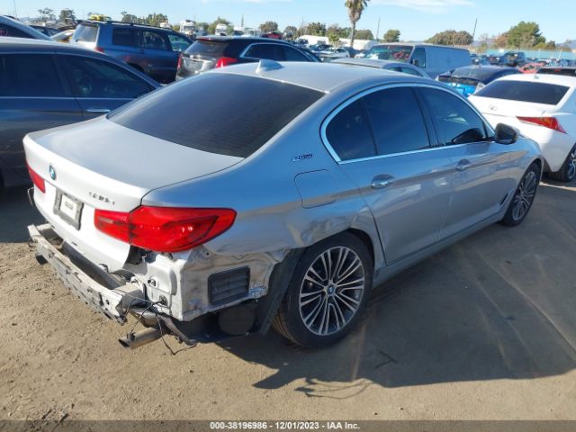 Photo 3 VIN: WBAJA9C58JB252157 - BMW 530E 