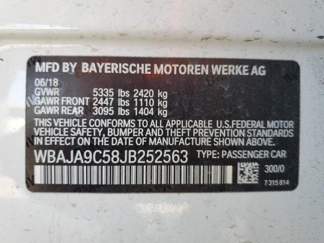 Photo 12 VIN: WBAJA9C58JB252563 - BMW 530E 