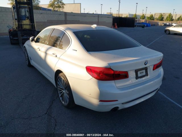 Photo 2 VIN: WBAJA9C58KB388872 - BMW 530E 