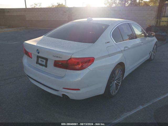 Photo 3 VIN: WBAJA9C58KB388872 - BMW 530E 