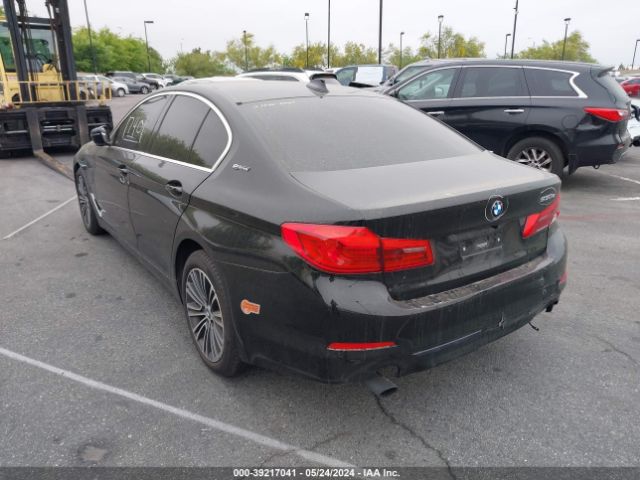 Photo 2 VIN: WBAJA9C58KB399077 - BMW 530E 