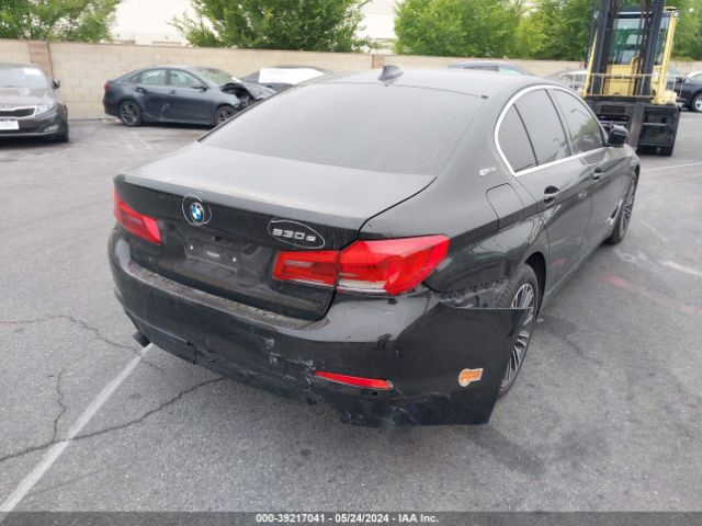 Photo 3 VIN: WBAJA9C58KB399077 - BMW 530E 