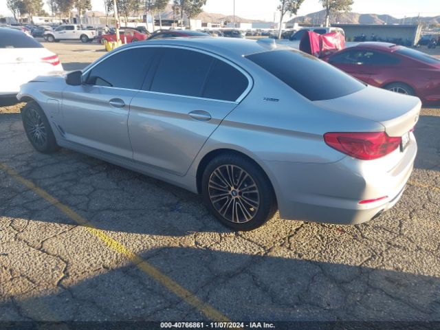 Photo 2 VIN: WBAJA9C58KB399273 - BMW 530E 