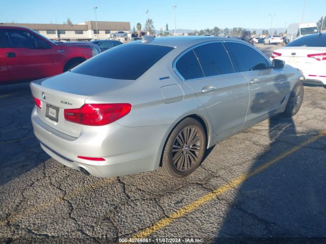 Photo 3 VIN: WBAJA9C58KB399273 - BMW 530E 