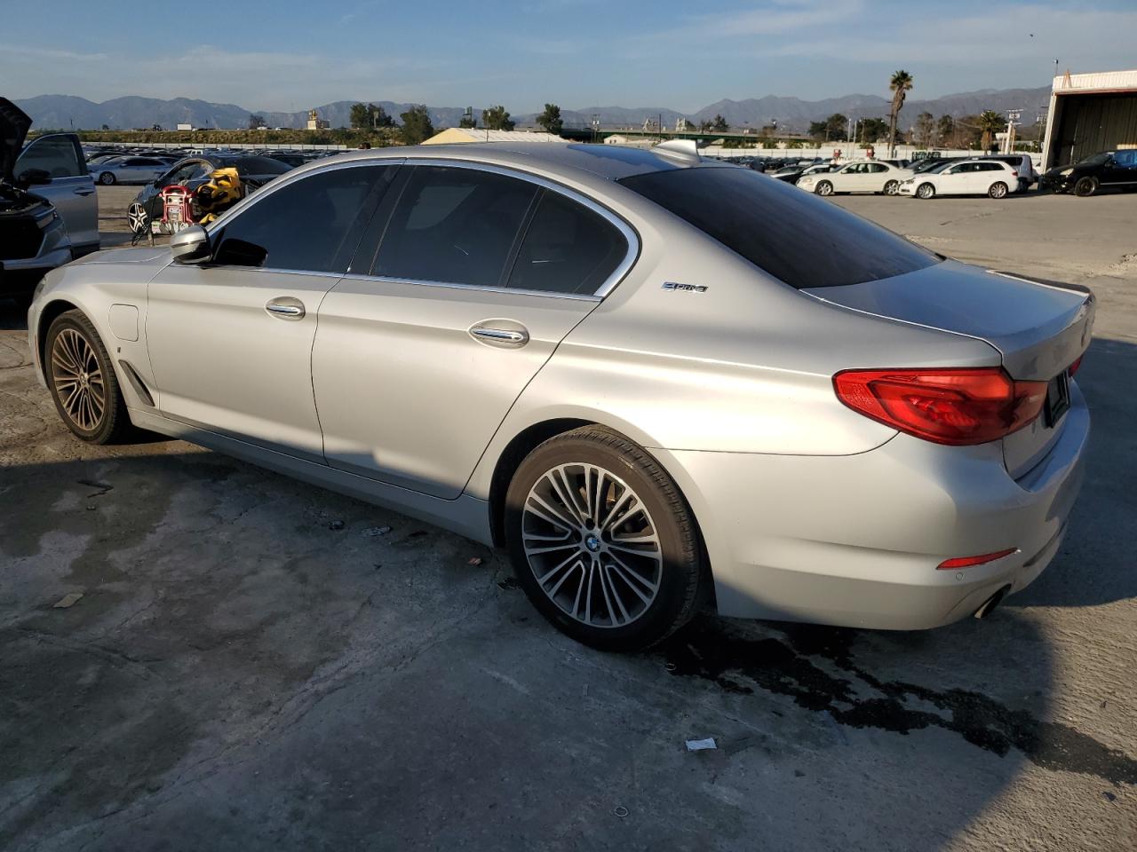 Photo 1 VIN: WBAJA9C59JB252779 - BMW 5ER 