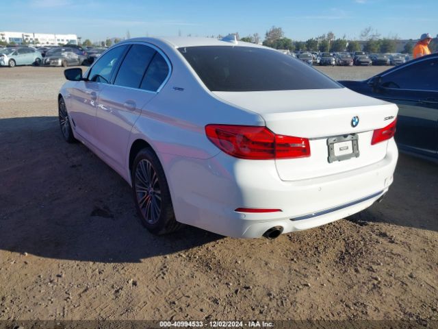 Photo 2 VIN: WBAJA9C59KB393045 - BMW 530E 