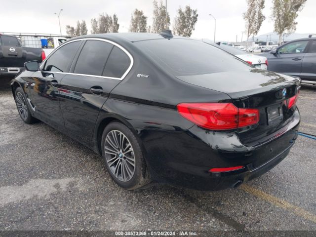 Photo 2 VIN: WBAJA9C59KB398889 - BMW 530E 