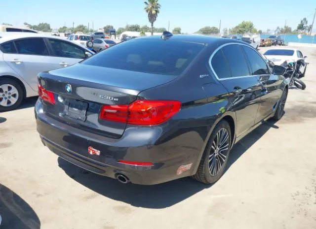 Photo 3 VIN: WBAJA9C5XJB032843 - BMW 530E 