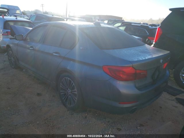 Photo 2 VIN: WBAJA9C5XJB033782 - BMW 530E 