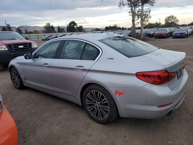 Photo 1 VIN: WBAJA9C5XJB249390 - BMW 530E 