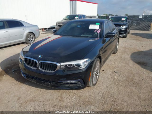 Photo 1 VIN: WBAJA9C5XJB250961 - BMW 530E 