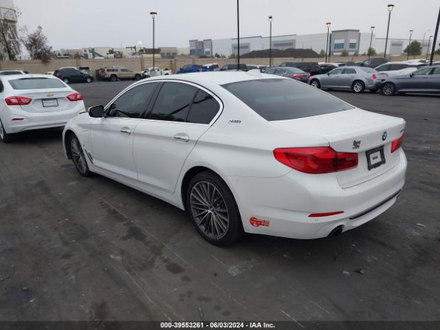 Photo 2 VIN: WBAJA9C5XJB251205 - BMW 530E 