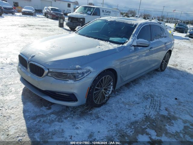 Photo 1 VIN: WBAJA9C5XJB251317 - BMW 530E 