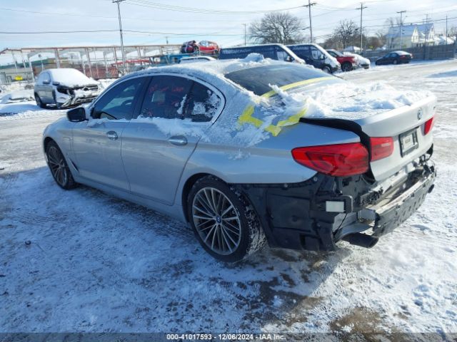 Photo 2 VIN: WBAJA9C5XJB251317 - BMW 530E 