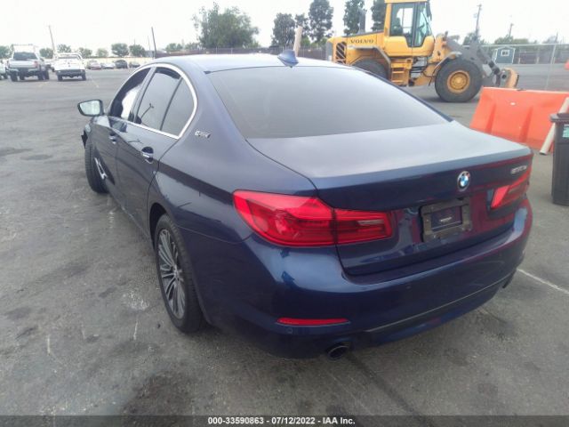 Photo 2 VIN: WBAJA9C5XJB253200 - BMW 5 SERIES 