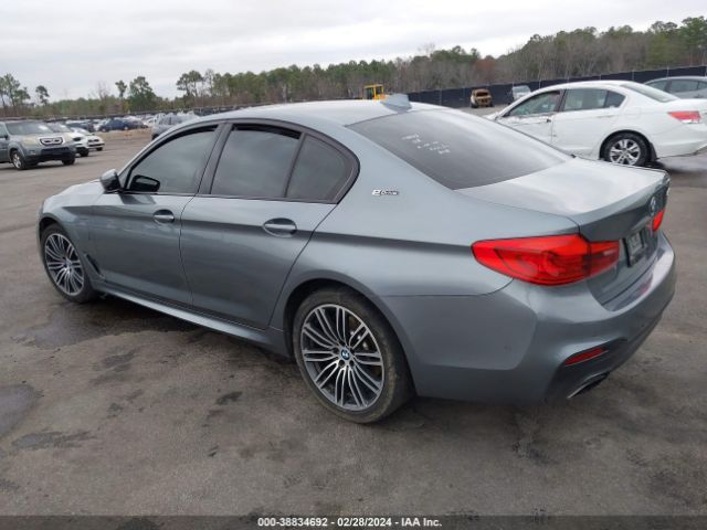 Photo 2 VIN: WBAJA9C5XKB254784 - BMW 530E 