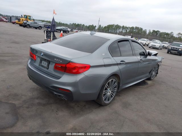 Photo 3 VIN: WBAJA9C5XKB254784 - BMW 530E 