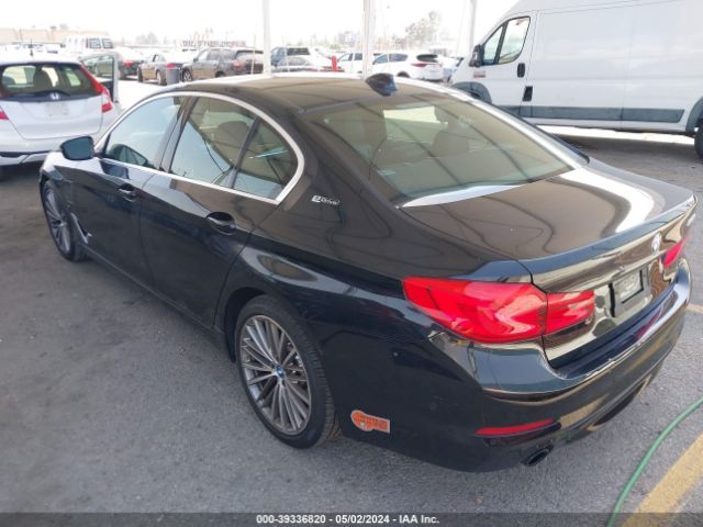 Photo 2 VIN: WBAJA9C5XKB392731 - BMW 530E 