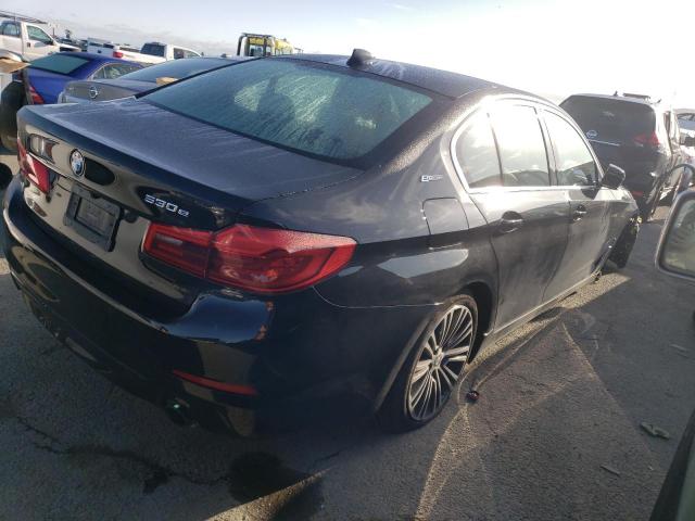 Photo 2 VIN: WBAJA9C5XKB399405 - BMW 530E 