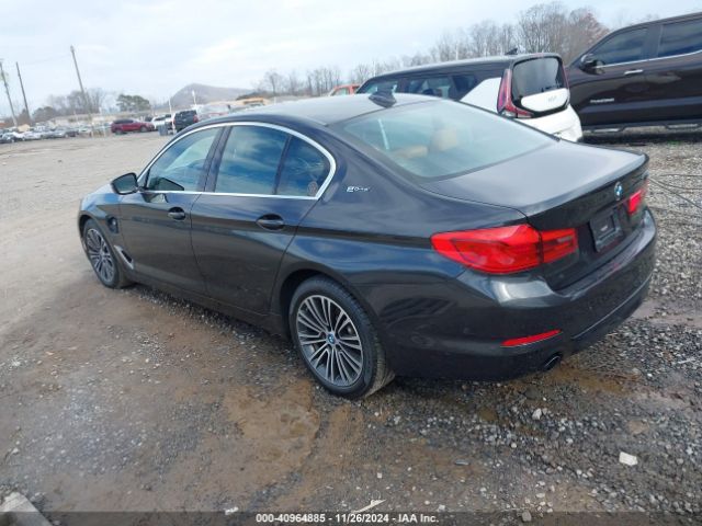 Photo 2 VIN: WBAJB1C52KB376778 - BMW 530E 