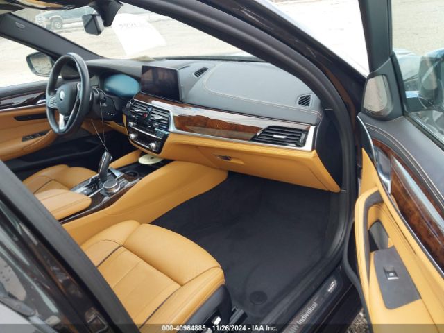 Photo 4 VIN: WBAJB1C52KB376778 - BMW 530E 