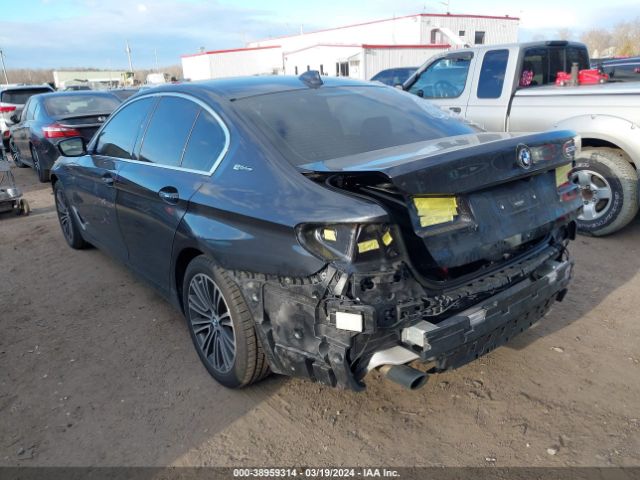 Photo 2 VIN: WBAJB1C56JB083979 - BMW 530E 