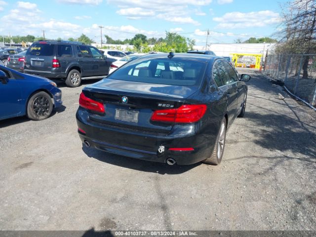 Photo 3 VIN: WBAJB1C58JB374595 - BMW 530E 