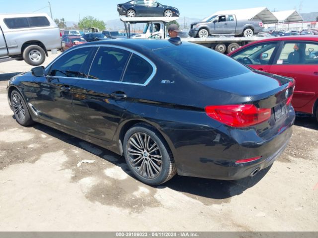 Photo 2 VIN: WBAJB1C58KB376302 - BMW 530E 