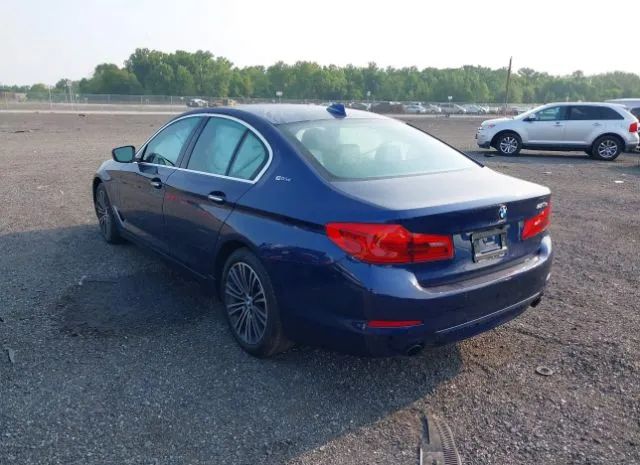 Photo 2 VIN: WBAJB1C59JB374265 - BMW 530E 