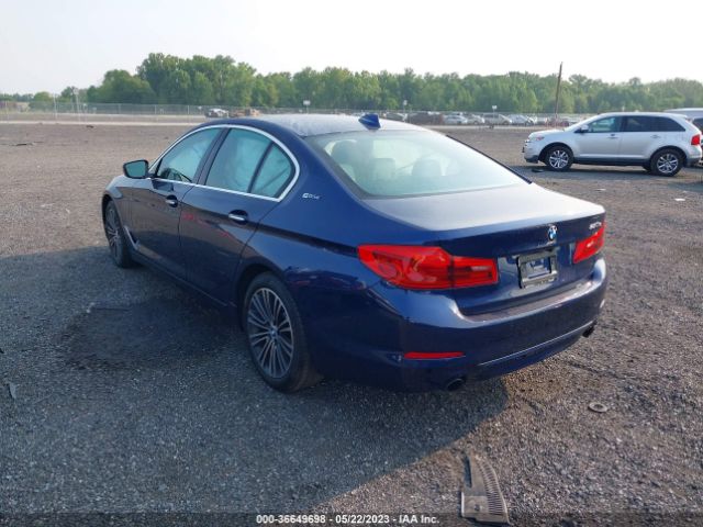 Photo 2 VIN: WBAJB1C59JB374265 - BMW 530E 