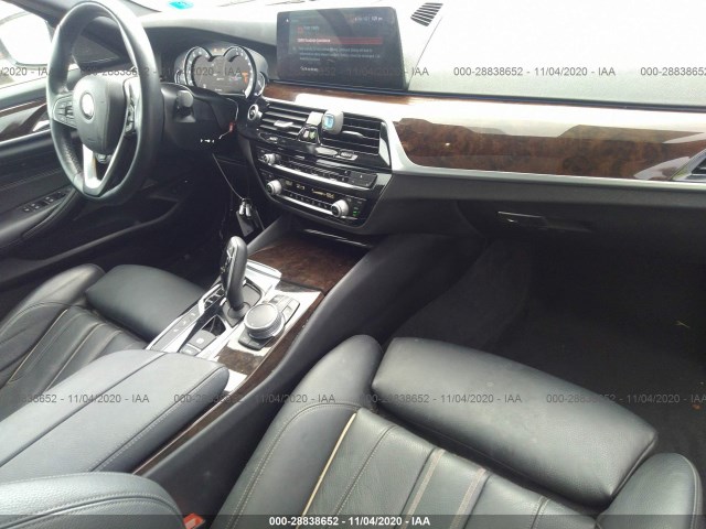 Photo 4 VIN: WBAJB1C59JG624137 - BMW 5 