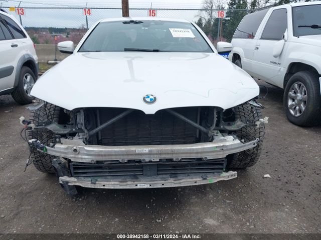 Photo 5 VIN: WBAJB1C5XKB376883 - BMW 530E 