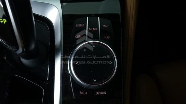 Photo 27 VIN: WBAJB3104JWC15264 - BMW 540 