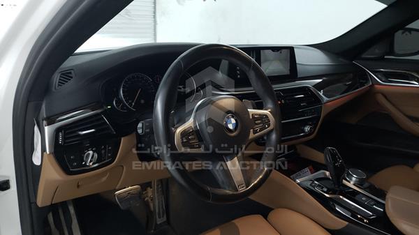 Photo 11 VIN: WBAJB3107HG458875 - BMW 540I 