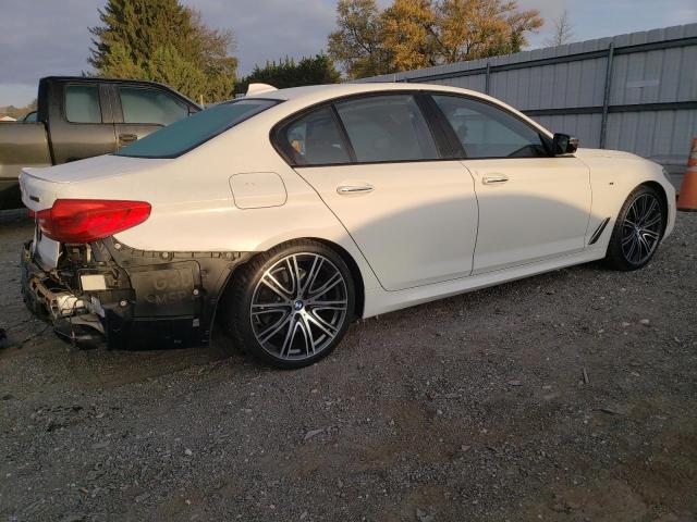 Photo 2 VIN: WBAJB9C52JG464116 - BMW M550XI 