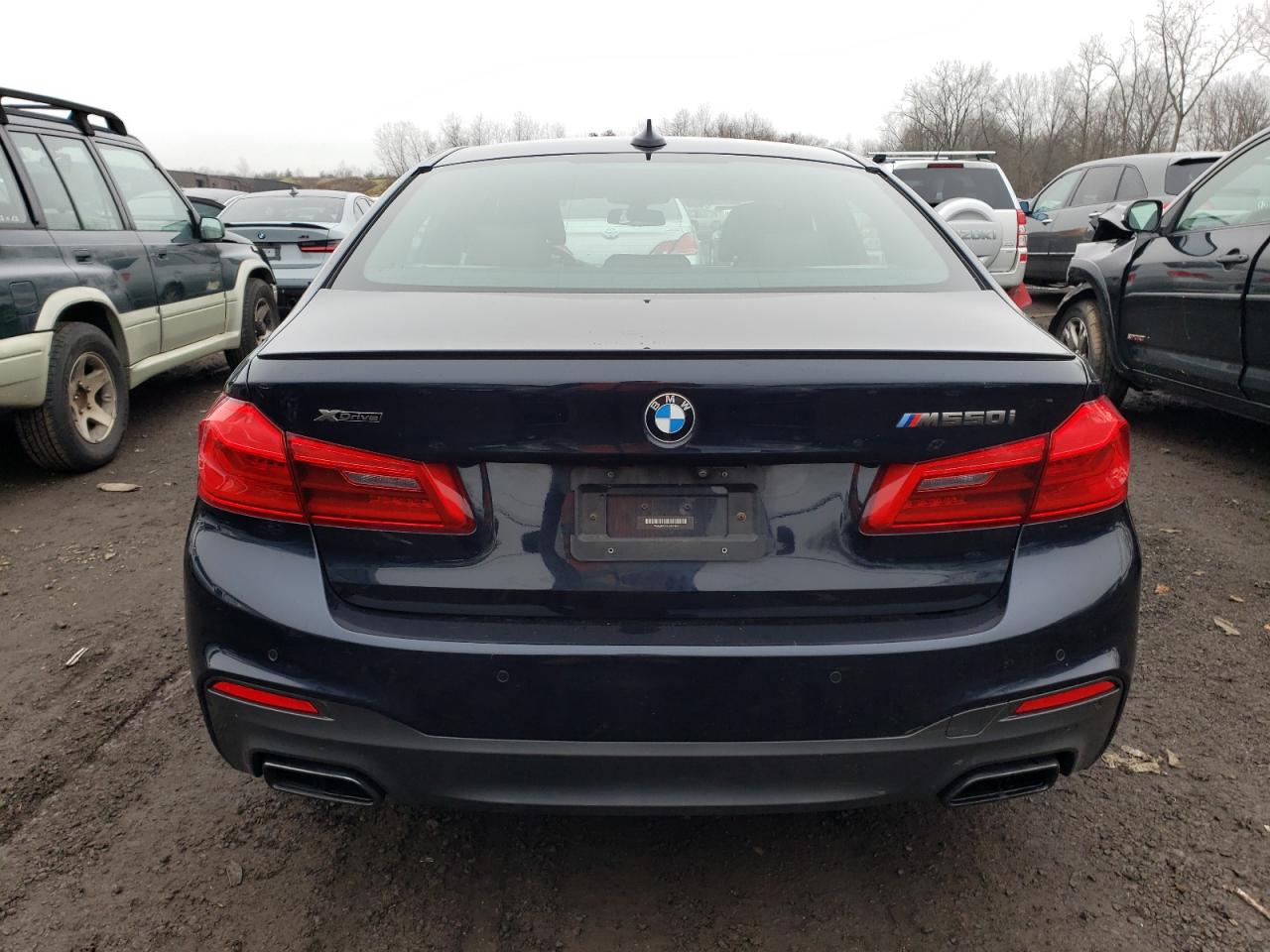 Photo 5 VIN: WBAJB9C53JB050159 - BMW M5 