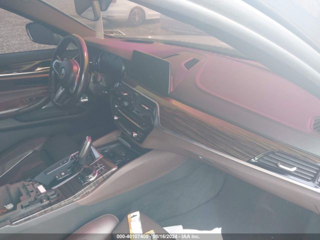 Photo 4 VIN: WBAJB9C55JB049983 - BMW M550I 