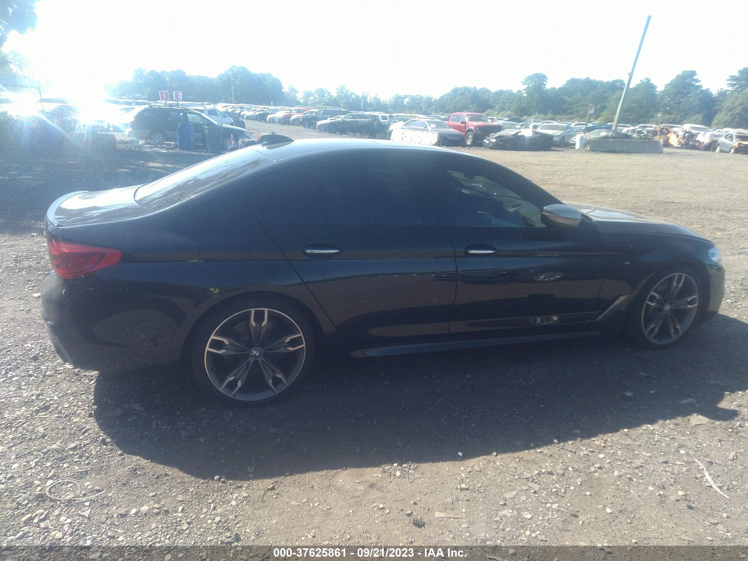 Photo 12 VIN: WBAJB9C56JB287325 - BMW 5ER 