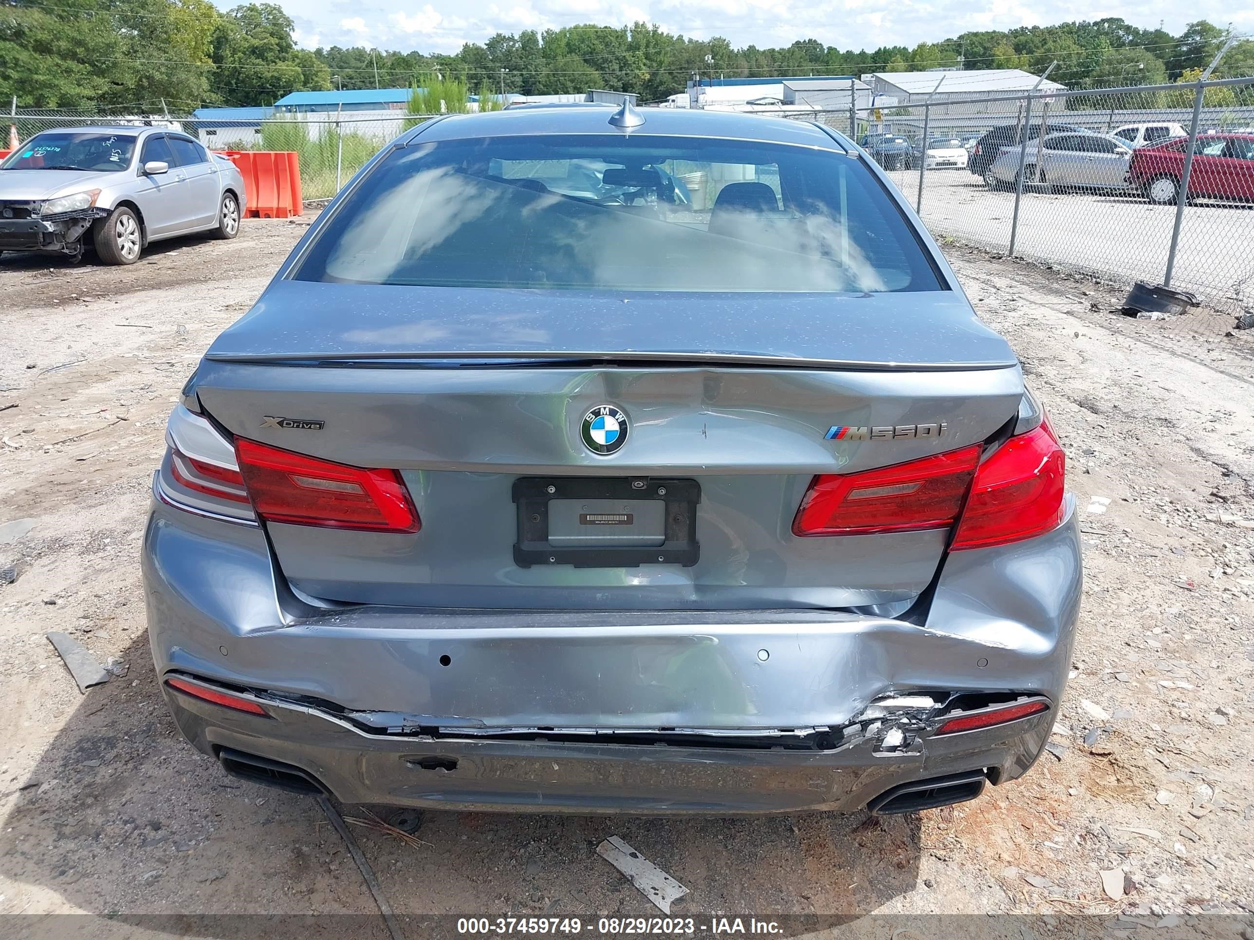 Photo 15 VIN: WBAJB9C57JB036751 - BMW 5 SERIES 