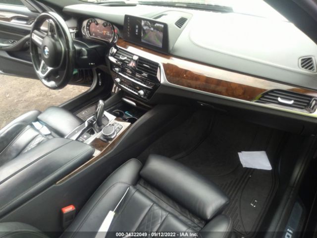 Photo 4 VIN: WBAJB9C58JB049296 - BMW 5 SERIES 