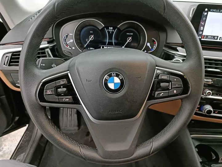 Photo 28 VIN: WBAJC31000DB91522 - BMW 5-SERIE &#3916 