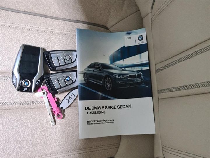 Photo 9 VIN: WBAJC31010WA79476 - BMW 520 