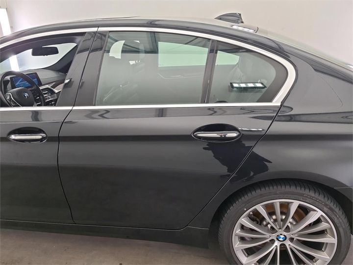 Photo 29 VIN: WBAJC31020G870882 - BMW 5 