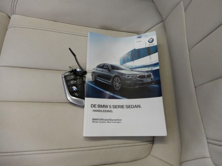 Photo 13 VIN: WBAJC31020G871823 - BMW 5 SERIE SEDAN 