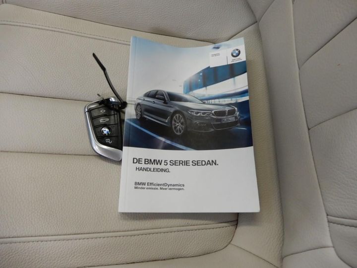 Photo 17 VIN: WBAJC31020G871823 - BMW 5 SERIE SEDAN 